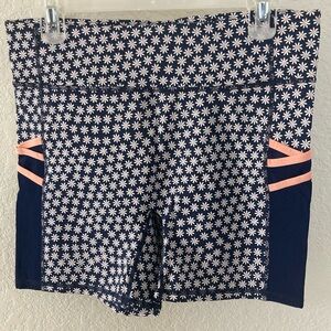 Fabletics Trinity Motion365 Daisy 5” Shorts XL